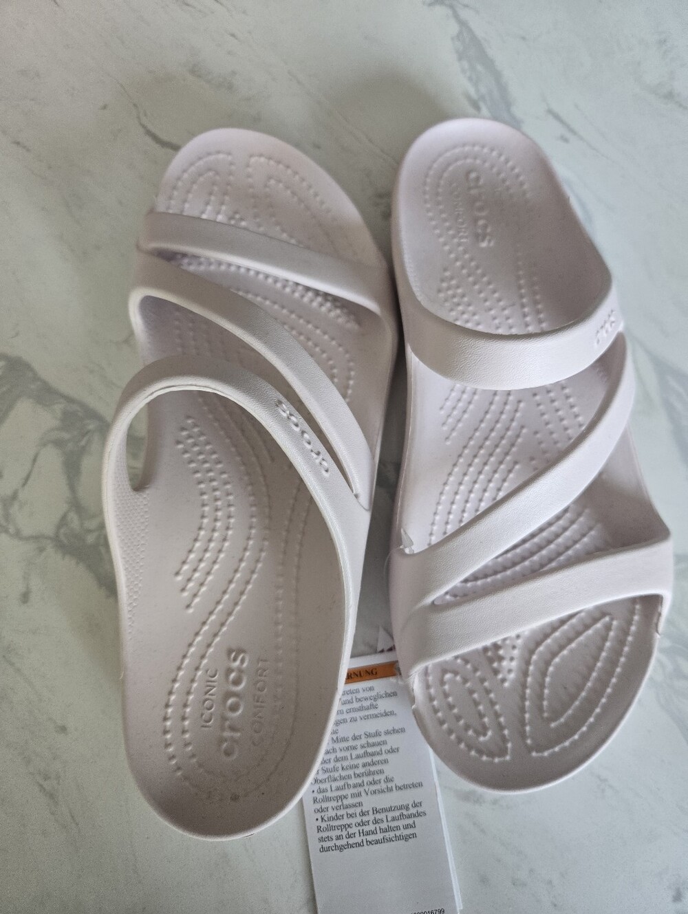 NWT!! CROCS KADEE II Sandals in Light Pink. Size 8
